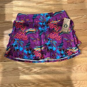 Dona jo athletic skirt NWT